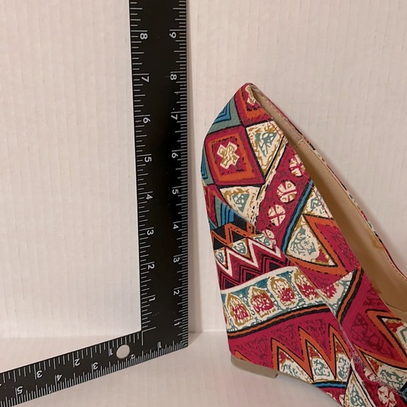 Olsenboye Wedge Shoes - Picture 8 of 8